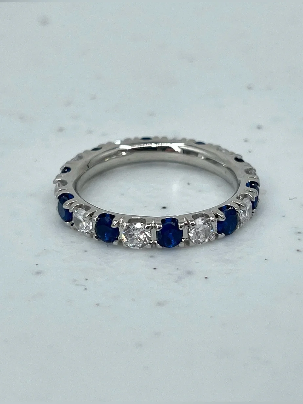 Fashion silver tone sapphire diamond stone band ring